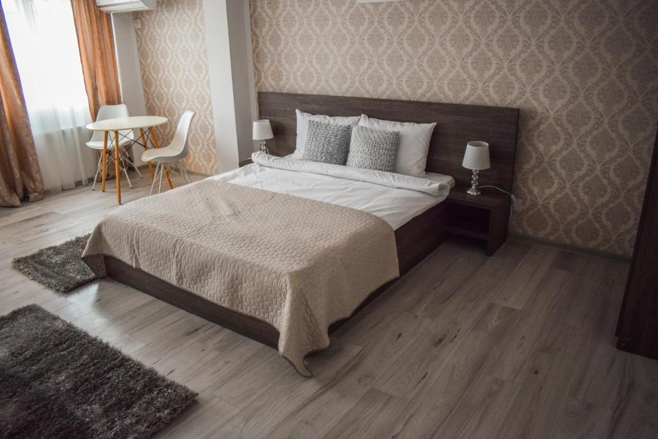 B House Rooms Iasi Exterior photo